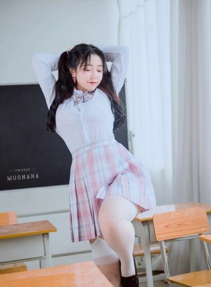 年轻的女教师6